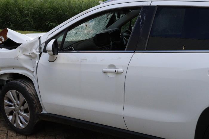 Suzuki SX4 S-Cross 1.4 Booster Jet Turbo 16V SHVS Épave (2023, Blanc)