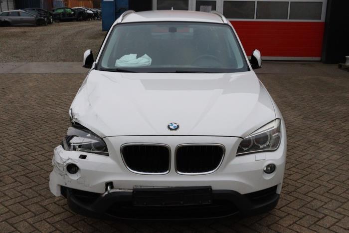 BMW X1 sDrive 20i 2.0 16V Twin Power Turbo Schrottauto (2014, Weiß)