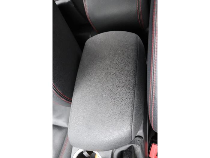 BMW X1 sDrive 20i 2.0 16V Twin Power Turbo Schrottauto (2014, Weiß)