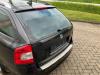 Skoda Octavia Combi 1.2 TSI Schrottauto (2011, Metallic, Schwarz)
