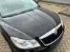 Skoda Octavia Combi 1.2 TSI Schrottauto (2011, Metallic, Schwarz)