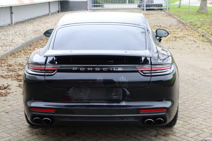 Porsche Panamera 3.0 V6 24V 4 Épave (2018, Métallisé, Noir)