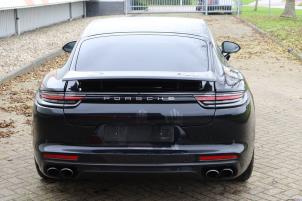 Porsche Panamera 3.0 V6 24V 4 Épave (2018, Métallisé, Noir)