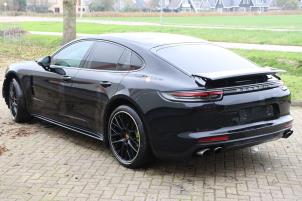 Porsche Panamera 3.0 V6 24V 4 Épave (2018, Métallisé, Noir)
