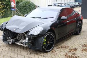 Porsche Panamera 3.0 V6 24V 4 Épave (2018, Métallisé, Noir)