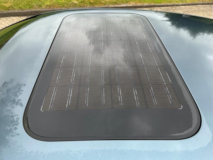 Audi A8 6.0 W12 48V Quattro Épave (2004, Métallisé, Gris argenté)