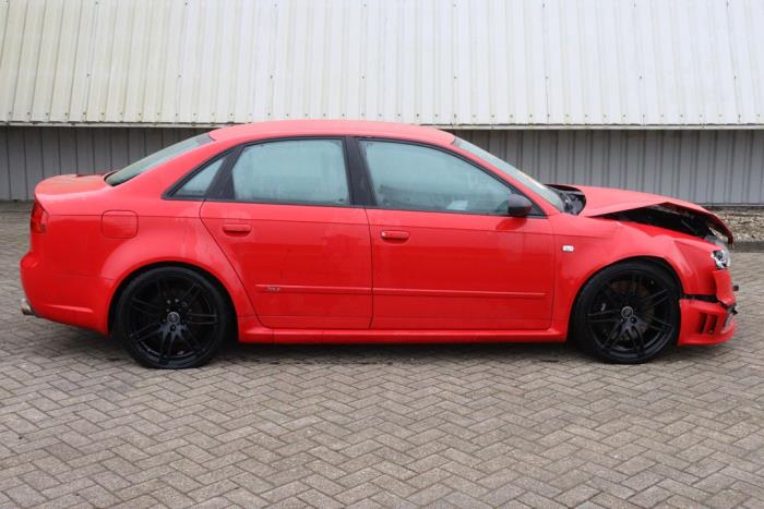 Audi RS 4 4.2 V8 40V Salvage vehicle (2006, Red)