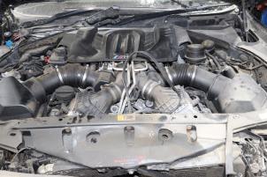 BMW M5 4.4 V8 32V TwinPower Turbo Samochód złomowany (2016, Ciemny, Szary)