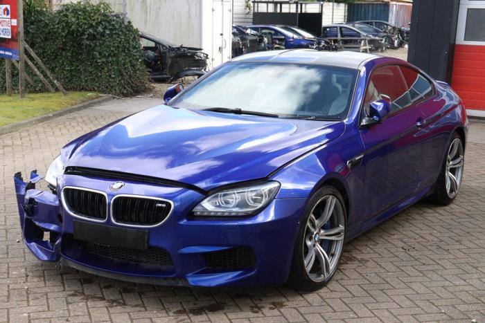 BMW M6 4.4 V8 32V TwinPower Turbo Vehículo de desguace (2013, Metálico, Azul)