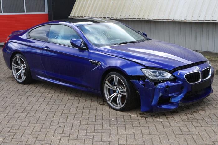 BMW M6 4.4 V8 32V TwinPower Turbo Vehículo de desguace (2013, Metálico, Azul)