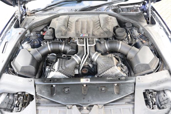 BMW M6 4.4 V8 32V TwinPower Turbo Vehículo de desguace (2013, Metálico, Azul)