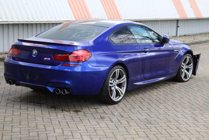 BMW M6 4.4 V8 32V TwinPower Turbo Vehículo de desguace (2013, Metálico, Azul)