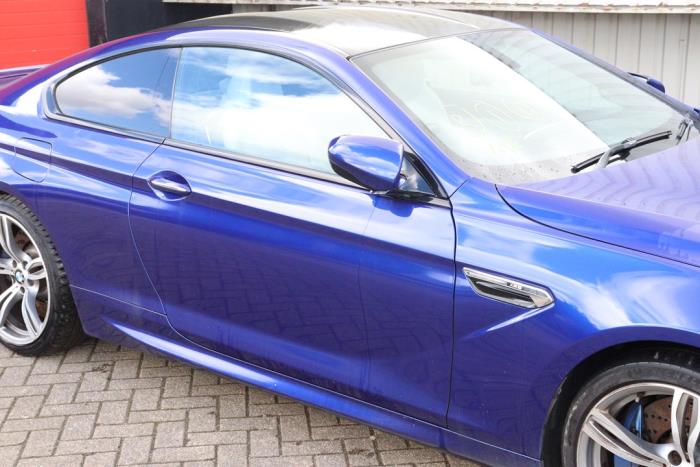 BMW M6 4.4 V8 32V TwinPower Turbo Vehículo de desguace (2013, Metálico, Azul)