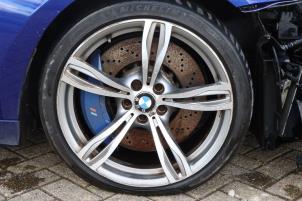 BMW M6 4.4 V8 32V TwinPower Turbo Vehículo de desguace (2013, Metálico, Azul)