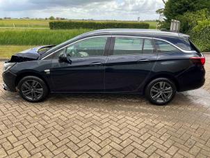 Opel Astra K Sports Tourer 1.0 Turbo 12V Vehículo de desguace (2019, Metálico, Azul)