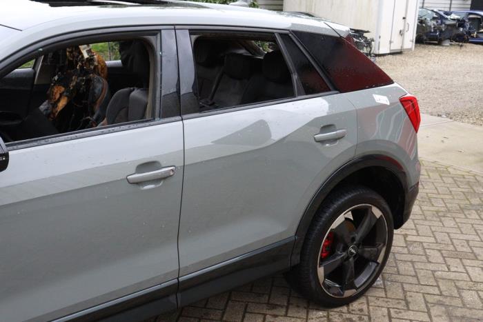 Audi Q2 2.0 TDI 16V 190 Quattro Samochód złomowany (2017, Szary)