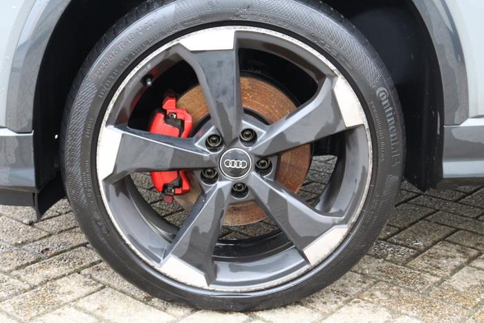 Audi Q2 2.0 TDI 16V 190 Quattro Samochód złomowany (2017, Szary)