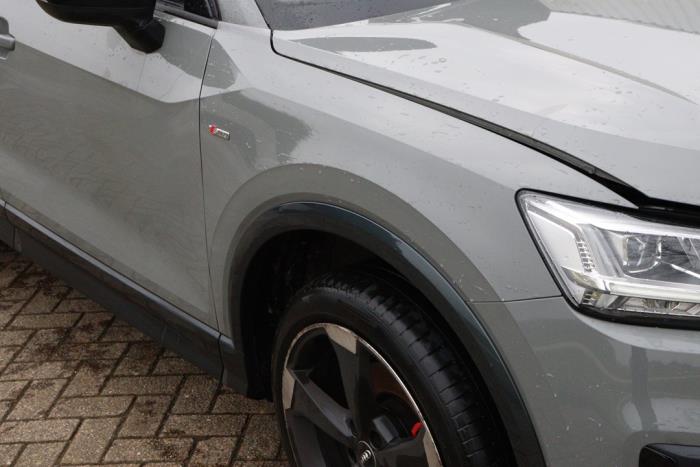 Audi Q2 2.0 TDI 16V 190 Quattro Samochód złomowany (2017, Szary)