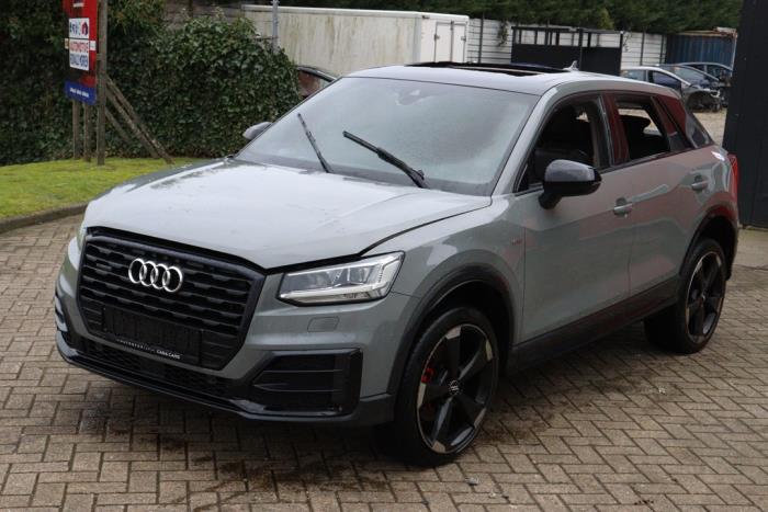 Audi Q2 2.0 TDI 16V 190 Quattro Samochód złomowany (2017, Szary)
