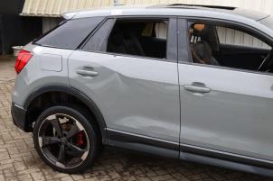 Audi Q2 2.0 TDI 16V 190 Quattro Samochód złomowany (2017, Szary)
