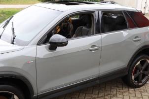 Audi Q2 2.0 TDI 16V 190 Quattro Samochód złomowany (2017, Szary)