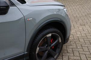 Audi Q2 2.0 TDI 16V 190 Quattro Samochód złomowany (2017, Szary)
