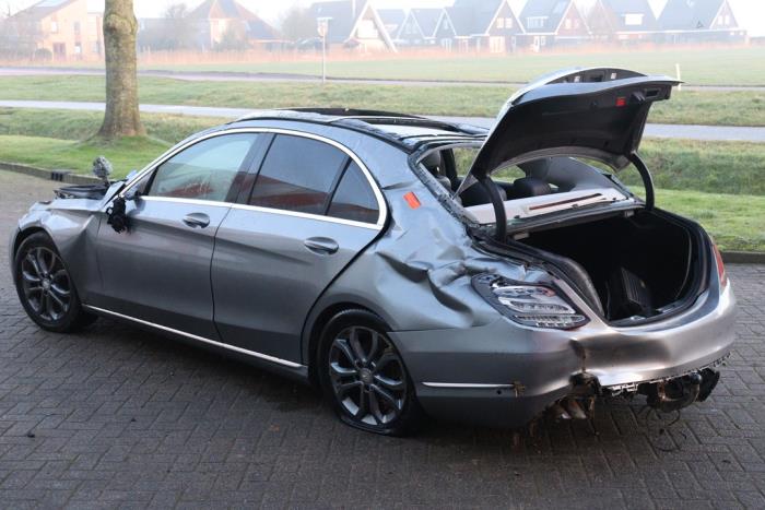 Mercedes C C-180 1.6 16V Salvage vehicle (2015, Metallic, Silver grey, Gray)