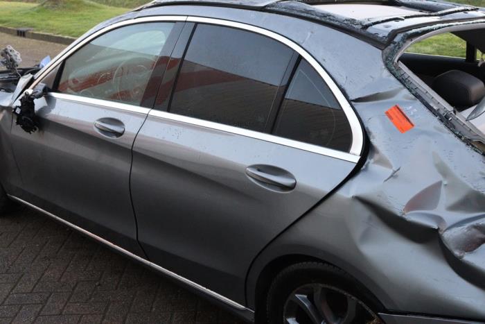 Mercedes C C-180 1.6 16V Salvage vehicle (2015, Metallic, Silver grey, Gray)
