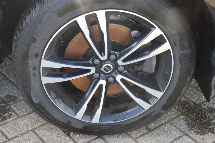 Volvo XC60 II 2.0 B4 16V Mild Hybrid AWD Épave (2020, Noir)