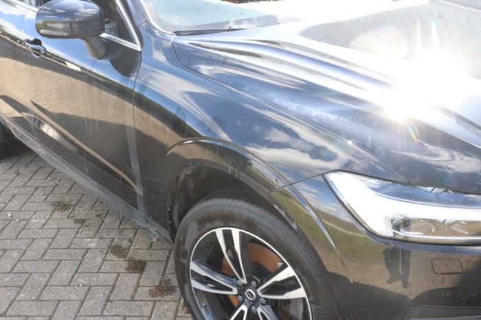 Volvo XC60 II 2.0 B4 16V Mild Hybrid AWD Épave (2020, Noir)