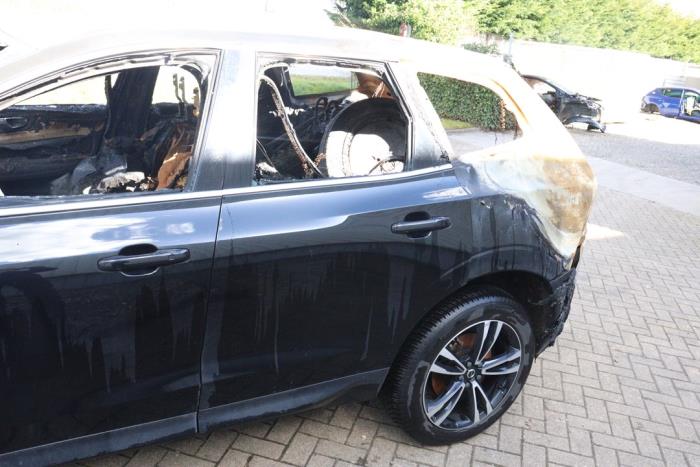 Volvo XC60 II 2.0 B4 16V Mild Hybrid AWD Épave (2020, Noir)