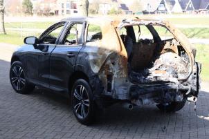 Volvo XC60 II 2.0 B4 16V Mild Hybrid AWD Épave (2020, Noir)