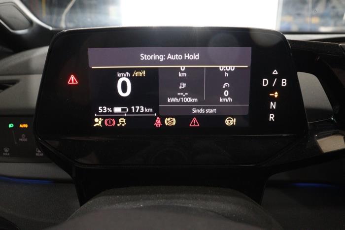 Volkswagen ID.3 First, Life, Pro 58 kWh Salvage vehicle (2020, Metallic, White)