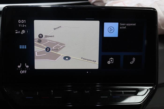 Volkswagen ID.3 First, Life, Pro 58 kWh Salvage vehicle (2020, Metallic, White)