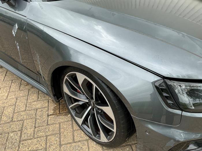 Audi RS 4 Avant 2.9 V6 TFSI 24V Samochód złomowany (2018, Metalik, Srebrnoszary)