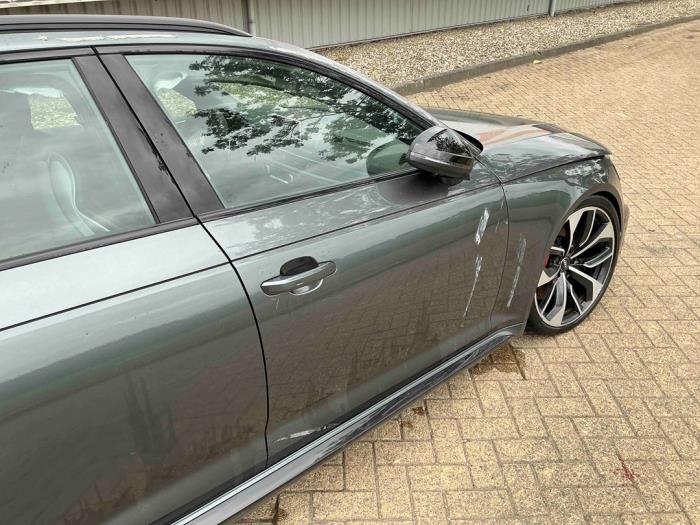 Audi RS 4 Avant 2.9 V6 TFSI 24V Samochód złomowany (2018, Metalik, Srebrnoszary)
