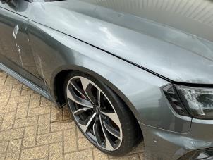 Audi RS 4 Avant 2.9 V6 TFSI 24V Samochód złomowany (2018, Metalik, Srebrnoszary)