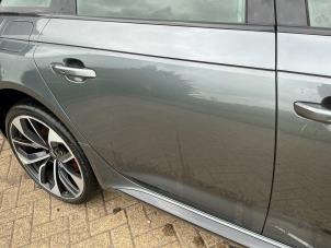 Audi RS 4 Avant 2.9 V6 TFSI 24V Samochód złomowany (2018, Metalik, Srebrnoszary)