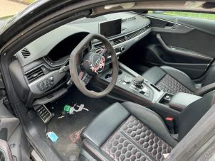 Audi RS 4 Avant 2.9 V6 TFSI 24V Samochód złomowany (2018, Metalik, Srebrnoszary)