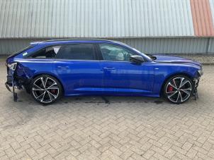 Audi A6 Avant 2.0 16V 55 TFSI e Hybrid Quattro Épave (2023, Métallisé, Bleu)