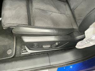 Audi A6 Avant 2.0 16V 55 TFSI e Hybrid Quattro Épave (2023, Métallisé, Bleu)