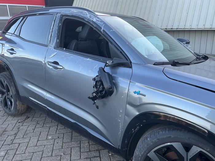 Renault Austral 1.2 Mild Hybrid Advanced 130 Épave (2023, Métallisé, Gris argenté, Gris)