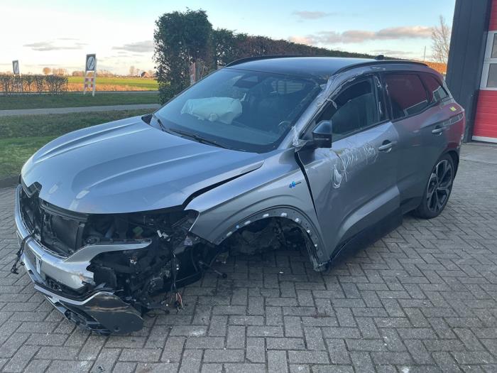 Renault Austral 1.2 Mild Hybrid Advanced 130 Épave (2023, Métallisé, Gris argenté, Gris)