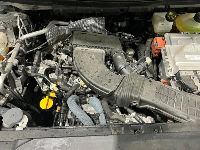 Renault Austral 1.2 Mild Hybrid Advanced 130 Épave (2023, Métallisé, Gris argenté, Gris)