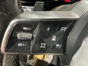 Renault Austral 1.2 Mild Hybrid Advanced 130 Épave (2023, Métallisé, Gris argenté, Gris)