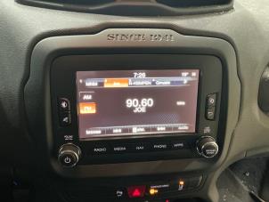 Jeep Renegade 1.4 Multi Air 16V Samochód złomowany (2017, Metalik, Srebrnoszary)