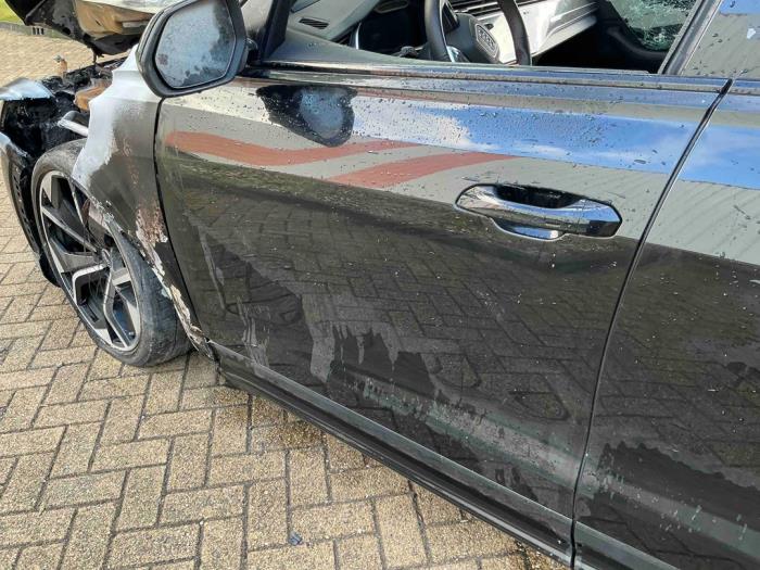 Audi RS Q8 4.0 V8 32V RS TFSI Mild Hybrid Quattro Épave (2022, Métallisé, Noir)