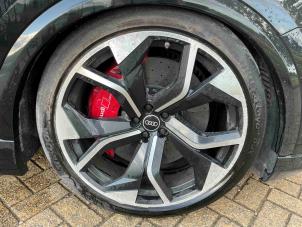 Audi RS Q8 4.0 V8 32V RS TFSI Mild Hybrid Quattro Épave (2022, Métallisé, Noir)