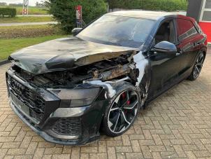 Audi RS Q8 4.0 V8 32V RS TFSI Mild Hybrid Quattro Épave (2022, Métallisé, Noir)