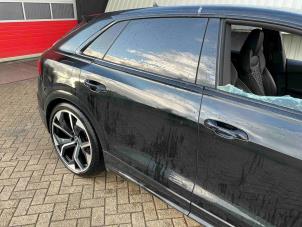 Audi RS Q8 4.0 V8 32V RS TFSI Mild Hybrid Quattro Épave (2022, Métallisé, Noir)
